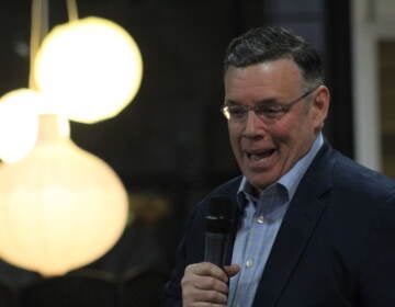 Jeff Brown speaks during a mayoral candidate forum