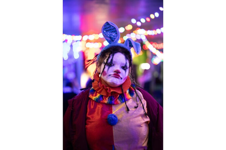 clown on south street